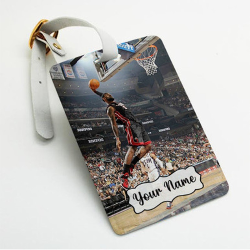 Pastele Lebron James Dunk Custom Luggage Tags Personalized Name PU Leather Luggage Tag With Strap Awesome Baggage Hanging Suitcase Bag Tags Name ID Labels Travel Bag Accessories