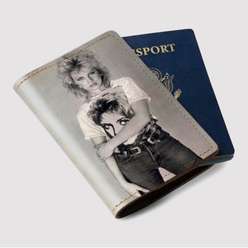 Pastele Kim Wilde Vintage Custom Passport Wallet Case With Credit Card Holder Awesome Personalized PU Leather Travel Trip Vacation Baggage Cover