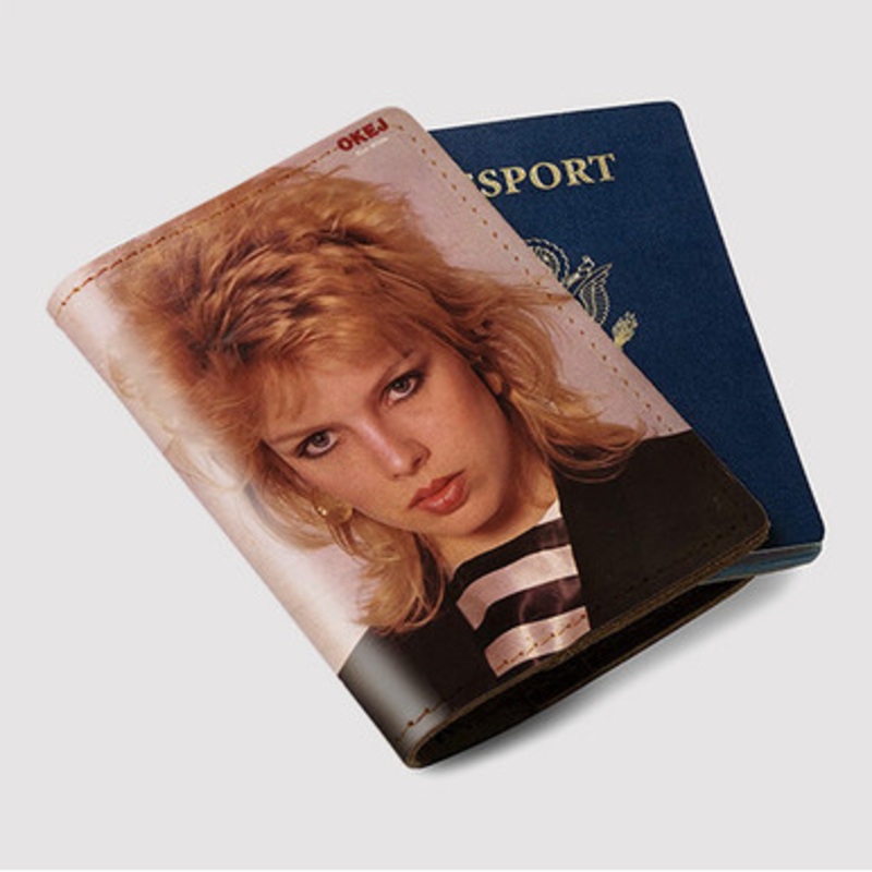 Pastele Kim Wilde 1983 Custom Passport Wallet Case With Credit Card Holder Awesome Personalized PU Leather Travel Trip Vacation Baggage Cover