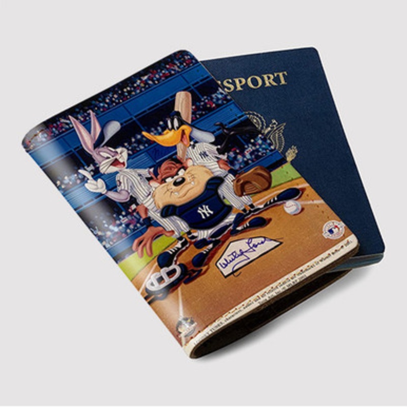 Pastele Looney Tunes New York Yankees Custom Passport Wallet Case With Credit Card Holder Awesome Personalized PU Leather Travel Trip Vacation Baggage Cover