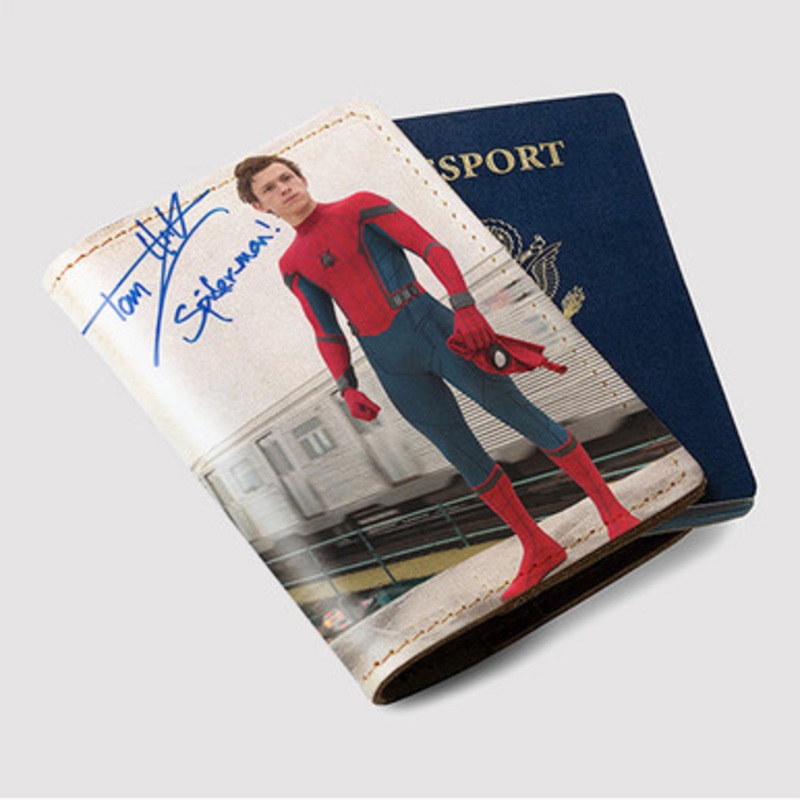 Pastele Tom Holland Spiderman Signed Custom Passport Wallet Case With Credit Card Holder Awesome Personalized PU Leather Travel Trip Vacation Baggage Cover