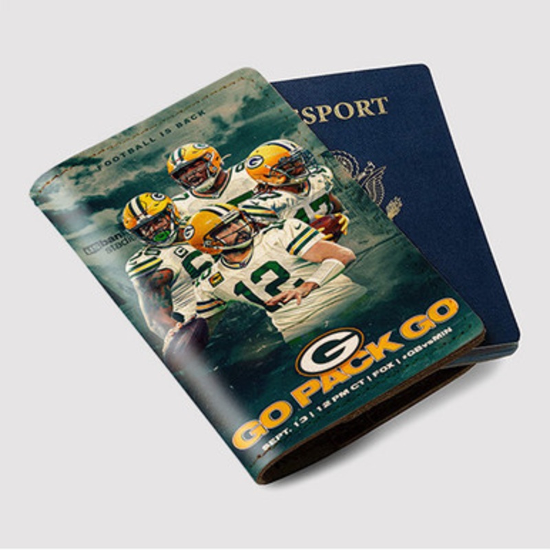 Pastele Green Bay Packers NFL 2022 Custom Passport Wallet Case With Credit Card Holder Awesome Personalized PU Leather Travel Trip Vacation Baggage Cover