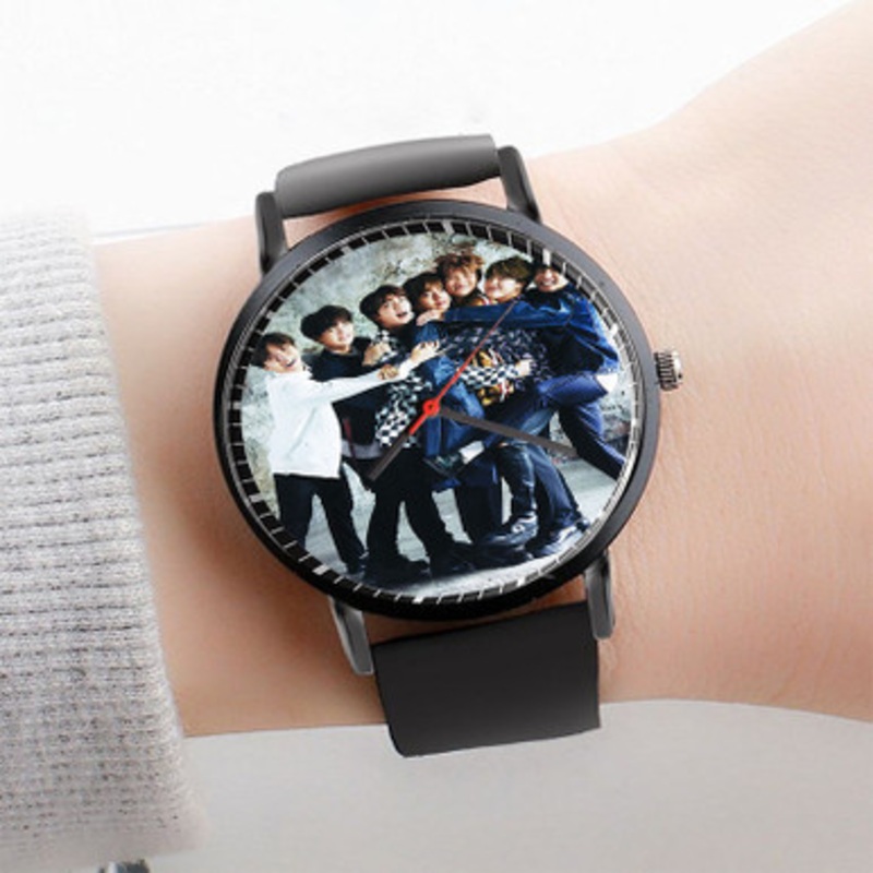 Pastele BTS Bangtan Boys Art Watch Custom Unisex Black Quartz Watch Premium Gift Box Watches