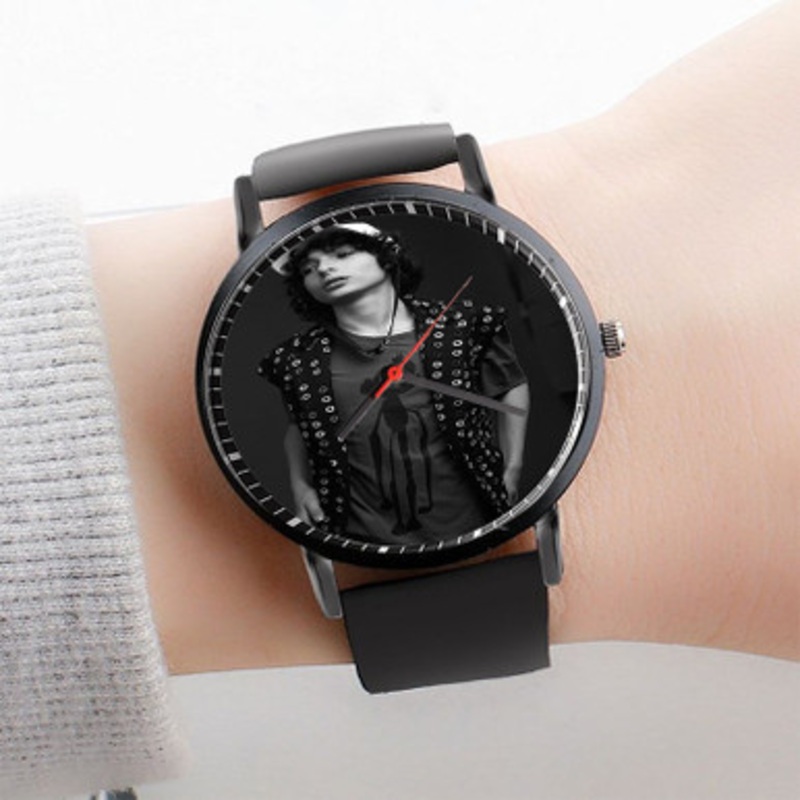 Pastele Finn Wolfhard Watch Custom Unisex Black Quartz Watch Premium Gift Box Watches