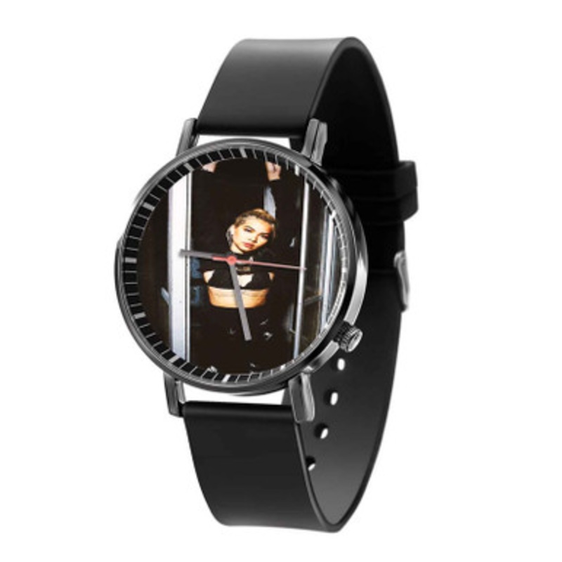 Hayley Kiyoko Black Quartz Watch With Premium Gift Box for Unisex