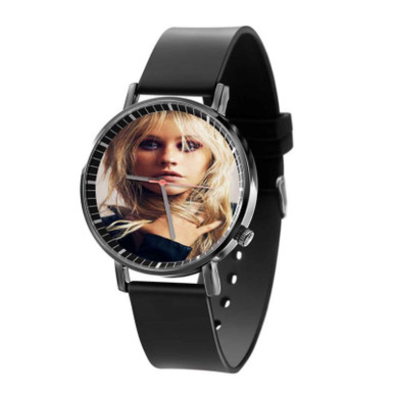 Christina Aguilera Unisex Quartz Watch With Premium Gift Box
